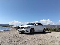 Usado Mercedes CLA180 122 CV (89 kW) 2016 Blanco Berlina
