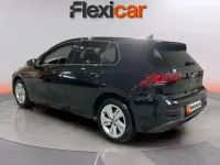 Usado VW Golf VIII 116 CV (85 kW) 2021 Negro Utilitario