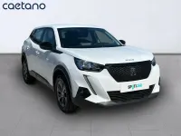 Usado Peugeot 2008 Active 110 CV (80 kW) 2022 Blanco SUV
