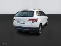 Usado Skoda Karoq Ambition 150 CV (110 kW) 2021 Blanco SUV