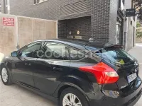 Usado Ford Focus Trend 95 CV (69 kW) 2012 Negro Berlina