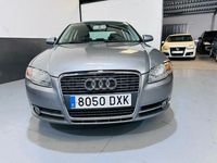 Usado Audi A4 115 CV (84 kW) 2006 Gris / plata Familiar