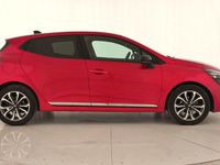 Usado Renault Clio V Techno 100 CV (73 kW) 2025 Rojo Berlina