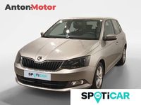 Usado Skoda Fabia Active 90 CV (66 kW) 2016 Gris Utilitario