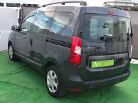 Usado Dacia Dokker Ambiance 75 CV (55 kW) 2014 Gris / plata Monovolumen