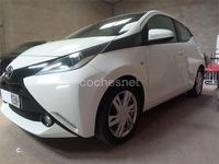 Usado Toyota Aygo X-play 69 CV (50 kW) 2017 Blanco Utilitario