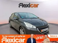 Usado Peugeot 208 Allure 120 CV (88 kW) 2015 Gris Utilitario