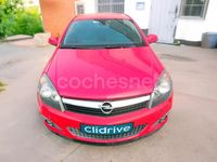 Usado Opel Astra Cosmo 110 CV (80 kW) 2009 Rojo Berlina