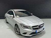 Usado Mercedes CLA220 Urban 171 CV (125 kW) 2014 Plateado Berlina