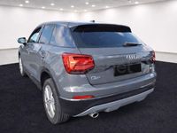 Usado Audi Q2 Design 116 CV (85 kW) 2018 Gris / plata SUV