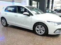 Usado VW Golf VIII Life 110 CV (80 kW) 2022 Blanco Berlina