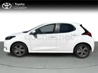 Usado Toyota Yaris Hybrid Active 116 CV (85 kW) 2025 Blanco Berlina
