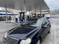 Usado Mercedes C220 Avantgarde 143 CV (105 kW) 2001 Azul Berlina