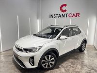 Usado Kia Stonic 100 CV (73 kW) 2022 Blanco SUV