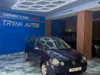 Usado VW Polo Highline 75 CV (55 kW) 2005 Azul Berlina
