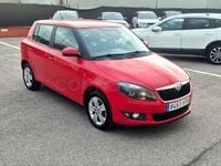 Usado Skoda Fabia 69 CV (50 kW) 2013 Rojo Berlina