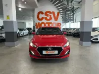 Usado Hyundai i30 GO! 136 CV (100 kW) 2019 Rojo Utilitario