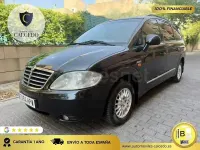 Usado SsangYong Rodius 165 CV (121 kW) 2013 Negro Monovolumen