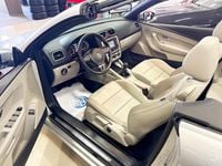 Usado VW Eos 140 CV (102 kW) 2015 Gris Descapotable