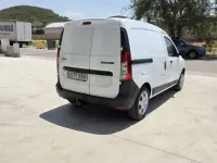 Usado Dacia Dokker Essentiel 102 CV (75 kW) 2018 Blanco Monovolumen