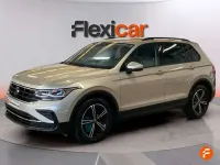 Usado VW Tiguan Life 150 CV (110 kW) 2024 Gris SUV