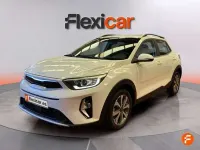 Usado Kia Stonic 101 CV (74 kW) 2021 Blanco SUV