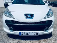 Usado Peugeot 207 Business-Line 70 CV (51 kW) 2010 Blanco Berlina