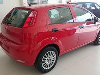 Usado Fiat Punto Pop 75 CV (55 kW) 2015 Rojo Utilitario
