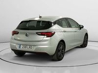 Usado Opel Astra Design & Tech 131 CV (96 kW) 2021 Gris Utilitario