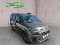 Usado Citroën e-Berlingo Shine 130 CV (95 kW) 2022 Gris metalizado Monovolumen