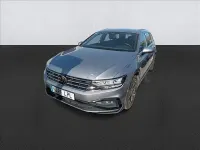 Usado VW Passat R-line 150 CV (110 kW) 2021 Gris / plata Familiar