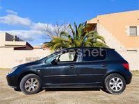Usado Peugeot 307 90 CV (66 kW) 2004 Negro Berlina