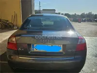 Usado Audi A4 130 CV (95 kW) 2002 Azul Berlina