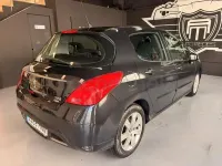 Usado Peugeot 308 Active 112 CV (82 kW) 2013 Negro Berlina