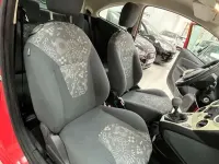 Usado Ford Ka S 69 CV (50 kW) 2012 Rojo Utilitario