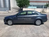 Usado Audi A4 140 CV (102 kW) 2005 Gris / plata Berlina