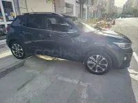Usado Kia Stonic 120 CV (88 kW) 2018 Gris / plata SUV