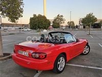 Usado Mazda MX5 110 CV (80 kW) 2003 Rojo Descapotable