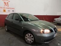 Usado Seat Ibiza Fresh 64 CV (47 kW) 2004 Verde Utilitario