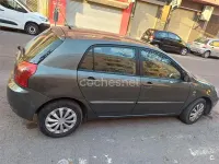Usado Toyota Corolla Terra 90 CV (66 kW) 2003 Marrón Berlina