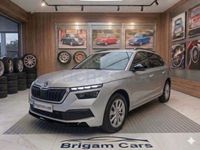 Usado Skoda Kamiq Sport 115 CV (84 kW) 2020 Gris / plata SUV