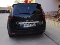 Usado Renault Grand Scénic II Dynamique 105 CV (77 kW) 2009 Negro Monovolumen