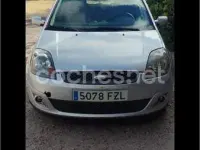 Usado Ford Fiesta Ambiente 68 CV (50 kW) 2008 Gris / plata Utilitario