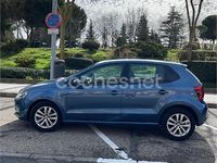 Usado VW Polo Advance 90 CV (66 kW) 2016 Azul Berlina
