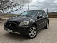 Usado Mercedes ML300 204 CV (150 kW) 2010 Negro SUV