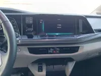 Usado VW Multivan 245 CV (180 kW) 2025 Plateado Monovolumen