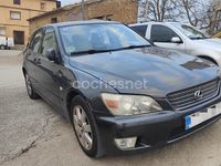 Usado Lexus IS200 Luxury Line 155 CV (114 kW) 2003 Gris / plata Familiar