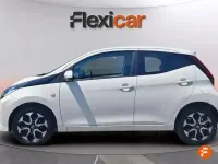 Usado Toyota Aygo X-play 72 CV (52 kW) 2018 Blanco Utilitario