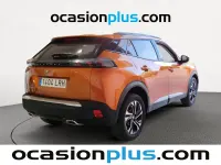 Usado Peugeot 2008 Allure 131 CV (96 kW) 2021 Naranja SUV