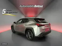 Usado Lexus UX 185 CV (136 kW) 2022 Plateado SUV